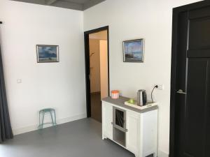 Kuchyň nebo kuchyňský kout v ubytování B&B Boerderij De Vaete - Duurzaam genieten in de zak van Zuid-Beveland