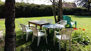 A garden outside Gite de Chassigny