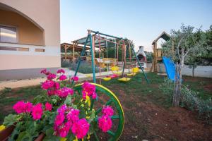Dječje igralište u objektu Adria Punat Apartments