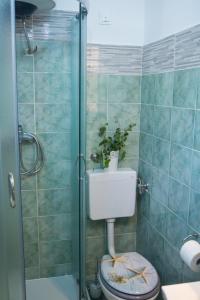 Bilik mandi di Apartment Lara