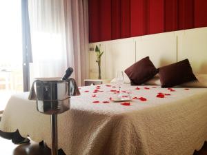 Postel nebo postele na pokoji v ubytování Hotel La Bastida