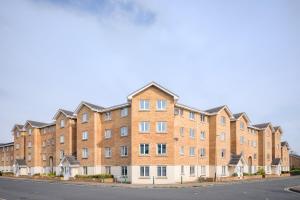 Gallery image of Lloyd Close Cheltenham - Close to Town Centre & GCHQ in Cheltenham