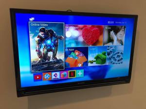 TV/Unterhaltungsangebot in der Unterkunft THE HUB SURATTHANl