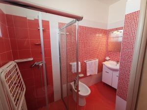 Ванная комната в Samanà B&B con Spiaggia Privata a Punta Prosciutto +37 фотографий