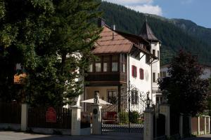 Splošen pogled na gorovje oz. razgled na gore, ki ga ponuja hotel