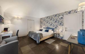Postel nebo postele na pokoji v ubytování Locanda Don Serafino Historical Boutique Hotel