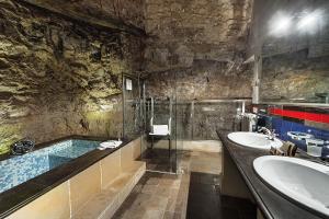 Koupelna v ubytování Locanda Don Serafino Historical Boutique Hotel