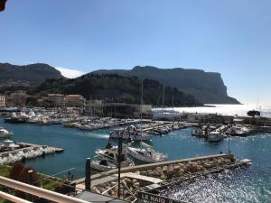 Photo de la galerie de l'établissement T2 VUE IMPRENABLE SUR CASSIS, à Cassis