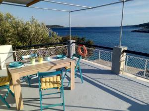 Hrvatska, VIS, Apartmani Paulo