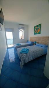 Gallery image of Mareluna Holiday Home con Suite per 5ª e 6ª persona in Praiano