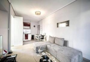 Kuchyňa alebo kuchynka v ubytovaní Elea Athens Apartment