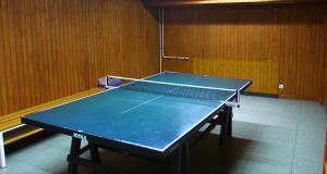Taula de ping-pong a Waldblick o a prop
