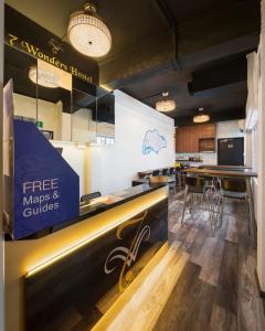 Imagen de la galería de 7 Wonders Hostel at Upper Dickson, en Singapur