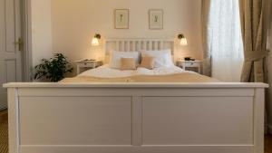 A bed or beds in a room at Villa Lenka