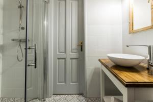 A bathroom at Villa Lenka