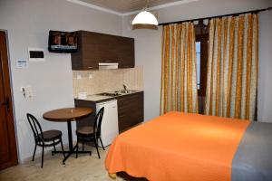 A bed or beds in a room at Seaview