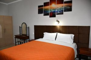 A bed or beds in a room at Seaview
