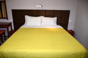 A bed or beds in a room at Seaview