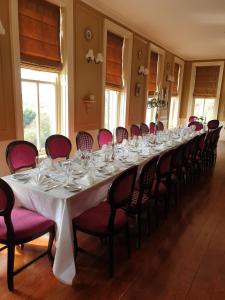 Foto sihtkohas Listowel asuva majutusasutuse The Listowel Arms Hotel galeriist