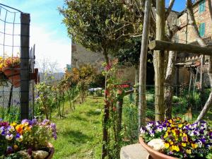 Giardino di House with stunning views