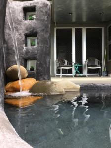 Bazén v ubytování Earthship Daintree nebo v jeho okolí