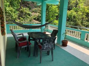 Balkoni atau teres di Happy Sedi Lodge