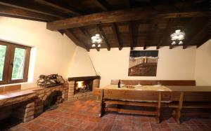 Posedenie v ubytovaní Casa Rural Adolfo