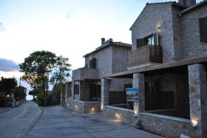 Budova, kde se aparthotel nachází