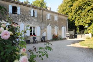 Gallery image of Gîte Rouge Calme et Nature in Allas-Bocage