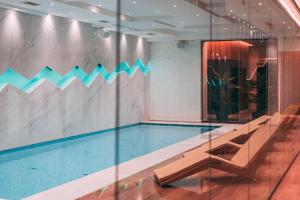 Piscina di Hotel Austria & Bosna o nelle vicinanze