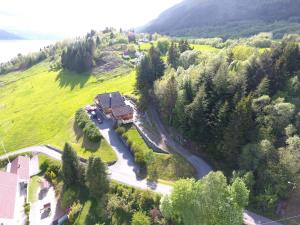 Fotografie z fotogalerie ubytování Kvernesfjorden Apartments v destinaci Averoy