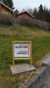 Fotografie z fotogalerie ubytování Kvernesfjorden Apartments v destinaci Averoy