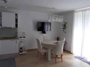 Kuchyň nebo kuchyňský kout v ubytování Apartment Mediterraneo