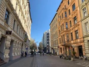 Gallery image of CozyHome Apartment am Hasselbachplatz in Magdeburg