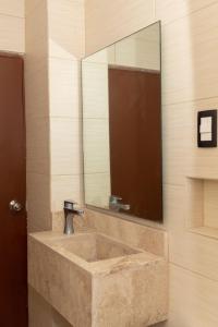 Phòng tắm tại Hotel Impala -Atras del ADO