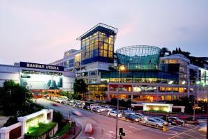 Gallery image of SKY POOL Luxury Suite 2-4Pax at KL City in Kuala Lumpur