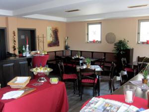 Restaurace v ubytování Hotel Weinblatt