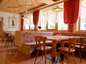 Restaurace v ubytování Chalet Hotel Diamant