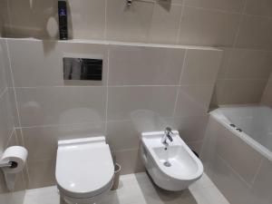 Phòng tắm tại Magnifique appart vue sur golf