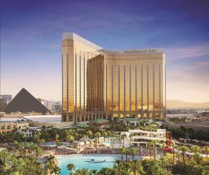 Πισίνα στο ή κοντά στο Mandalay Bay