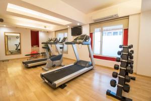 Fitness centrum a/nebo fitness zařízení v ubytování Red Fox by Lemon Tree Hotels, Jaipur