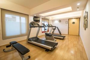Fitness centrum a/nebo fitness zařízení v ubytování Red Fox by Lemon Tree Hotels, Jaipur