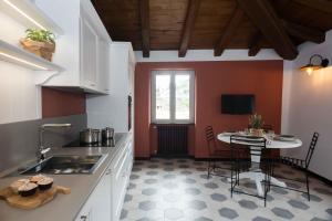 Kuchyň nebo kuchyňský kout v ubytování Agriturismo Ca Du Briccu + 8 fotografií