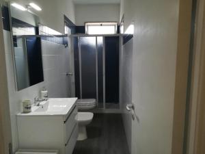 Kúpeľňa v ubytovaní Case degli Avi, camere nel Borgo marinaro