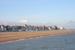 Gallery image of Number One B&B in Deal