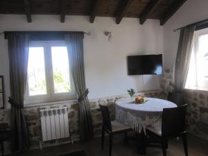 Fotografie z fotogalerie ubytování Infincavacations Chalet y Apartamentos v destinaci San Bartolomé de Meruelo