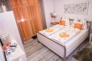 Posteľ alebo postele v izbe v ubytovaní Pension & Restaurant La Amalia
