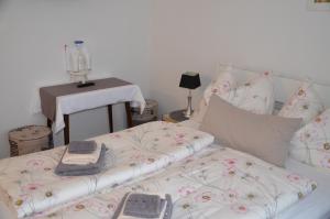 Posteľ alebo postele v izbe v ubytovaní Pension & Restaurant La Amalia