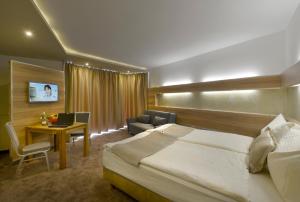 TV/trung tâm giải trí tại Metropol Central