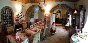 Restoran ili drugo mesto za obedovanje u objektu Bed & Bistrò Che Piasì